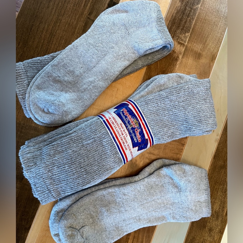 NWT Physicians’ Choice, Diabetic Aocks, Size 10-13